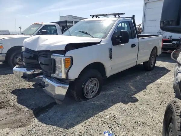 1FTBF2A68HED58340 2017 FORD F250 - Image 1