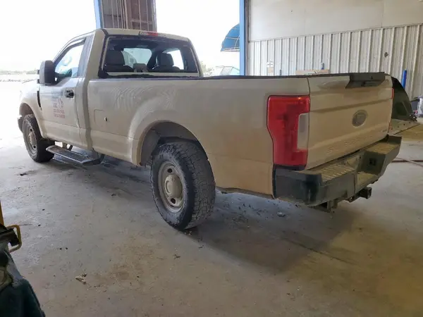 1FTBF2A69JEC25849 2018 FORD F250 - Image 2