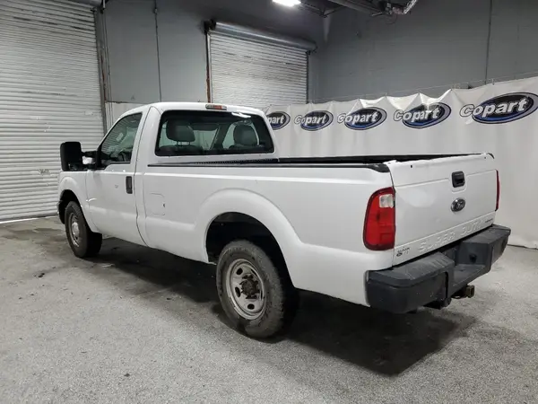 1FTBF2A6XGEC71294 2016 FORD F250 - Image 2