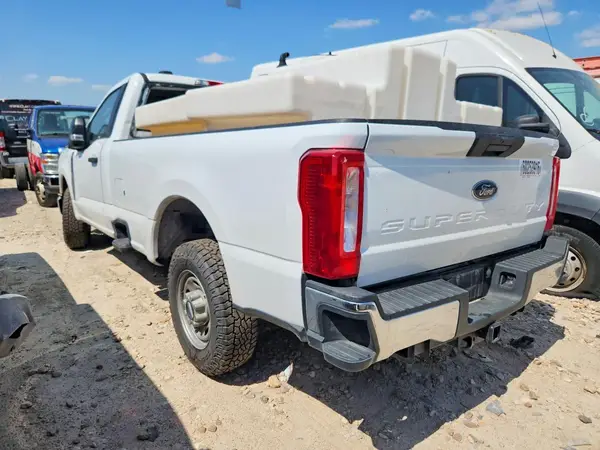 1FTBF2AA0REF46890 2024 FORD F250 - Image 2