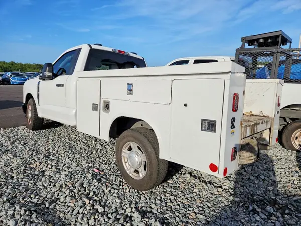 1FTBF2AA2PEC20618 2023 FORD F250 - Image 2