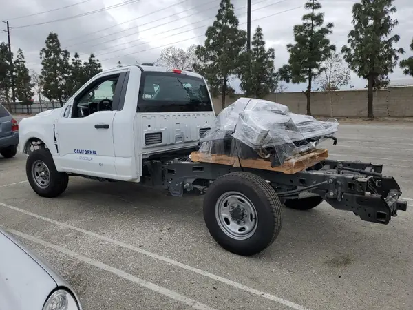 1FTBF2AA8REF79961 2024 FORD F250 - Image 2