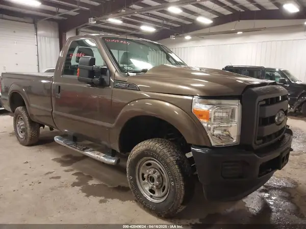 1FTBF2B60GEA32562 2016 FORD F250 - Image 1