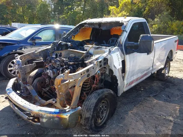 1FTBF2B60HEC35520 2017 FORD F250 - Image 2