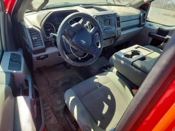 1FTBF2B60KED05685 2019 FORD F250 - Image 8