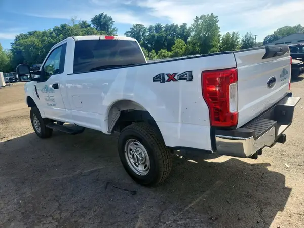 1FTBF2B60KEG62672 2019 FORD F250 - Image 2