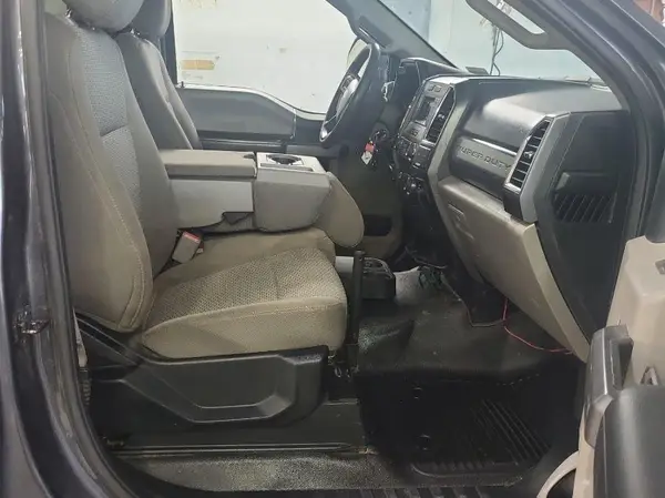 1FTBF2B61HEE65986 2017 FORD F250 - Image 2