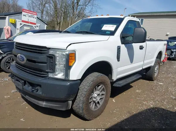 1FTBF2B62HEB68368 2017 FORD F250 - Image 2