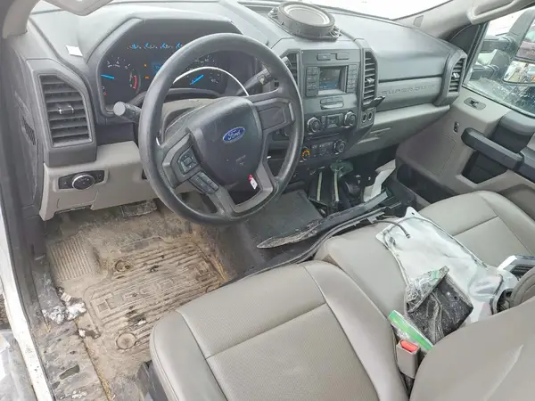1FTBF2B63HEE89884 2017 FORD F250 - Image 8