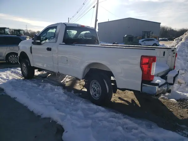 1FTBF2B63KEF97154 2019 FORD F250 - Image 2