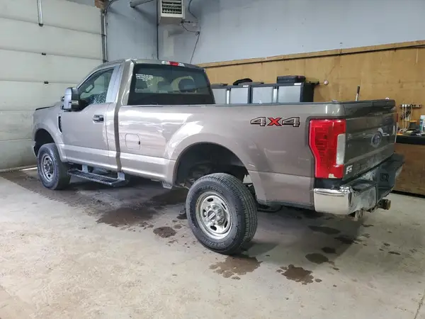 1FTBF2B63KEG69776 2019 FORD F250 - Image 2