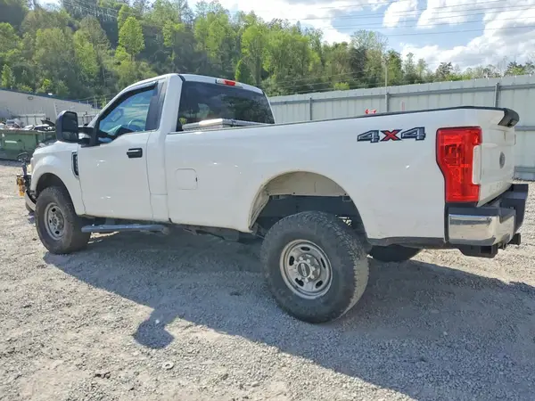 1FTBF2B64HEF30216 2017 FORD F250 - Image 2
