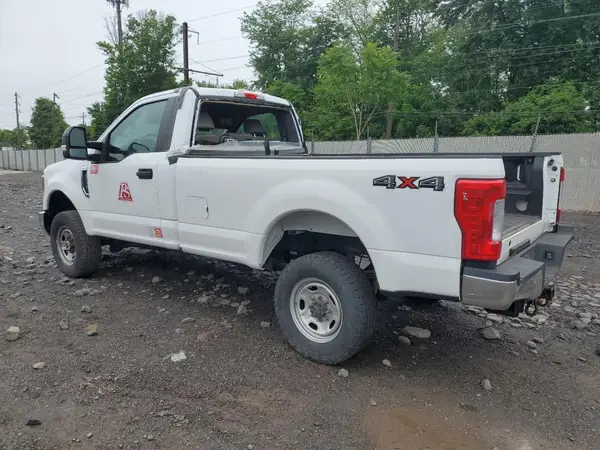 1FTBF2B64KEG30355 2019 FORD F250 - Image 2