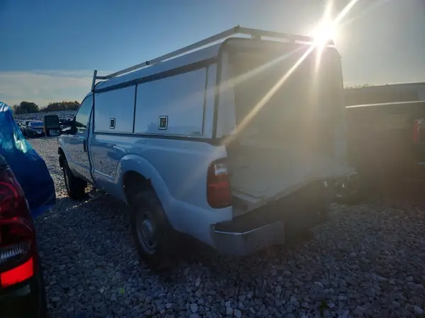 1FTBF2B65GEB08437 2016 FORD F250 - Image 2