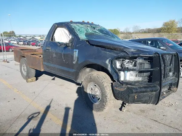 1FTBF2B65KED97666 2019 FORD F250 - Image 1