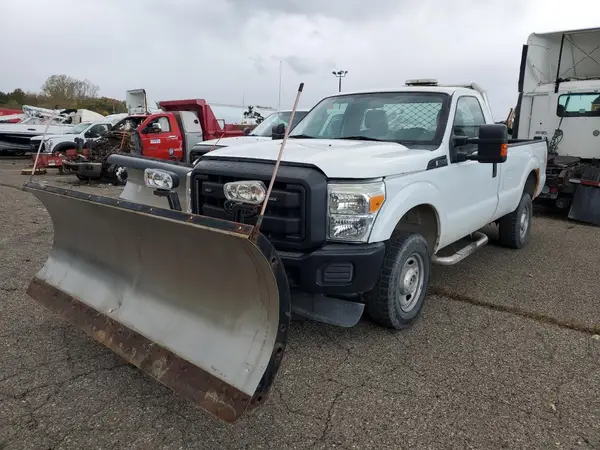1FTBF2B66GEB43195 2016 FORD F250 - Image 2