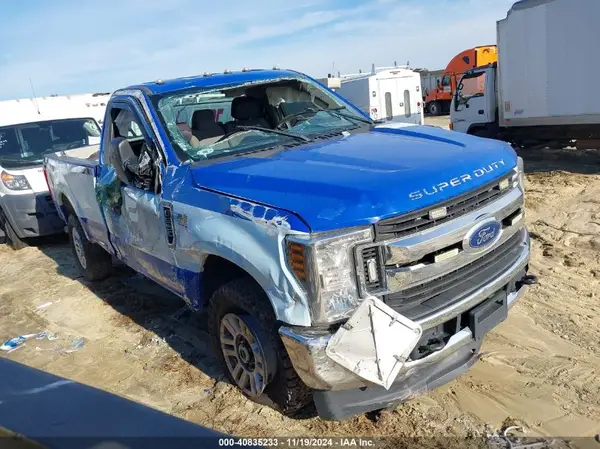 1FTBF2B66KEE20081 2019 FORD F250 - Image 1