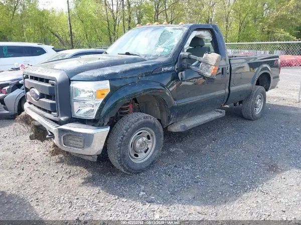 1FTBF2B67GEA95089 2016 FORD F250 - Image 2