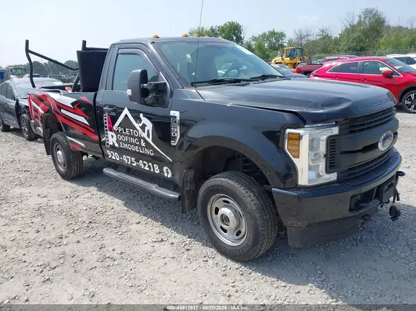 1FTBF2B67JEB69876 2018 FORD F250 - Image 1