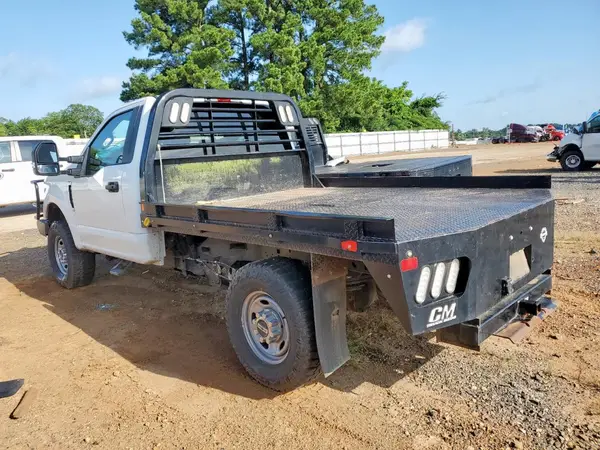 1FTBF2B67KEC30998 2019 FORD F250 - Image 2