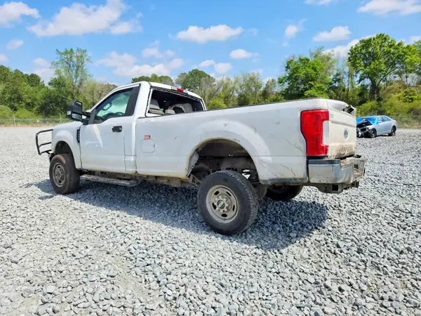 1FTBF2B68HEB32233 2017 FORD F250 - Image 2