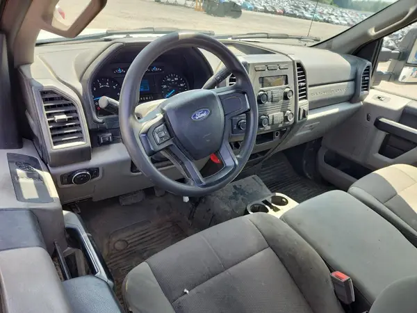 1FTBF2B68JEB16930 2018 FORD F250 - Image 8