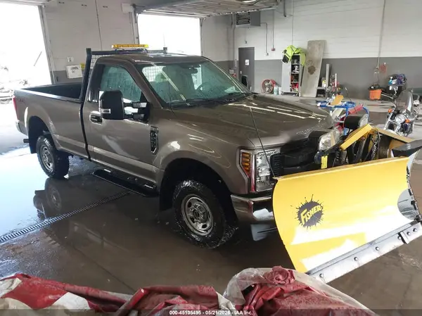 1FTBF2B69KED43738 2019 FORD F250 - Image 1