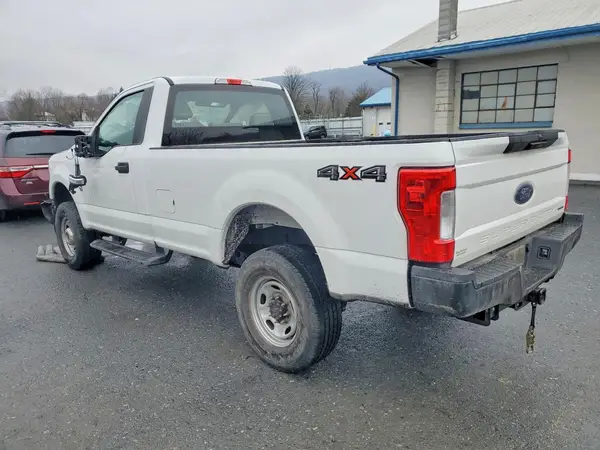 1FTBF2B69KED69160 2019 FORD F250 - Image 2