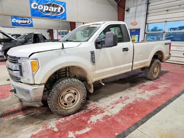 1FTBF2B6XHEC61087 2017 FORD F250 - Image 1