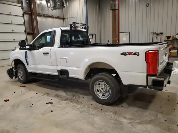 1FTBF2BA7PEC14196 2023 FORD F250 - Image 2