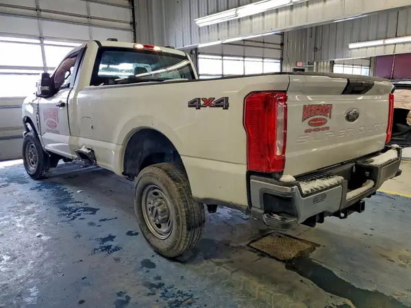 1FTBF2BA8RED43793 2024 FORD F250 - Image 2