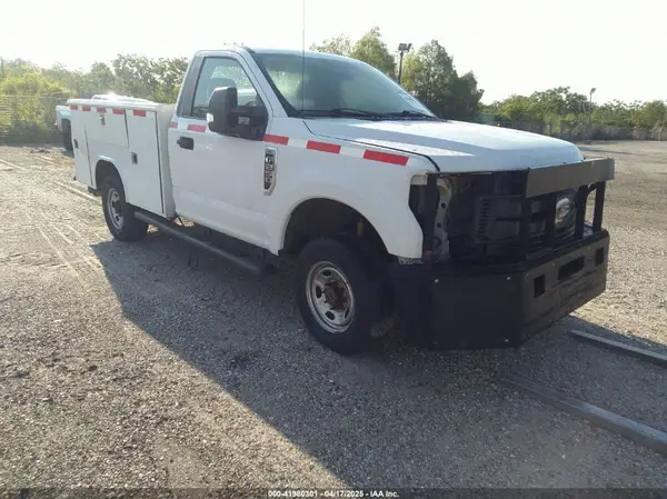 1FTBF2BT9HEC33223 2017 FORD F250 - Image 1