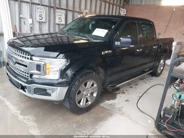 1FTEW1C51JFB37657 2018 FORD F-150 - Image 2