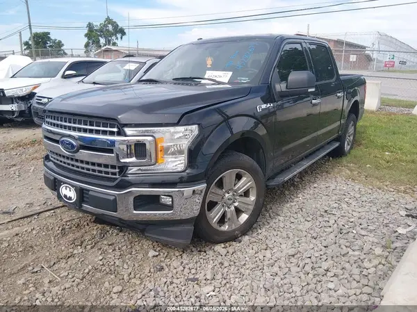 1FTEW1C51JKF66790 2018 FORD F-150 - Image 2