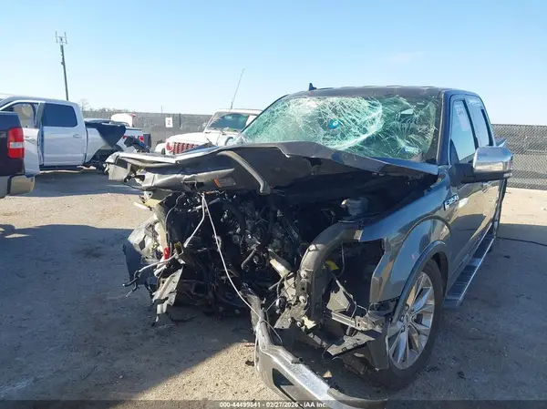 1FTEW1C55JKD02570 2018 FORD F-150 - Image 2