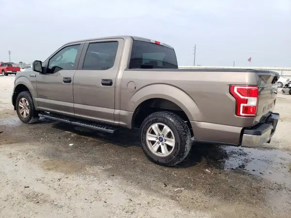 1FTEW1CB3JFB73176 2018 FORD F-150 - Image 2