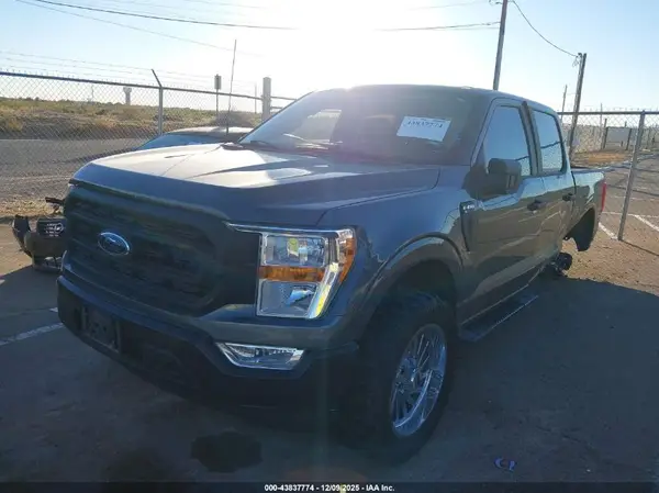 1FTEW1CP0NFA68256 2022 FORD F-150 - Image 2