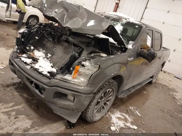 1FTEW1CP1JFB38129 2018 FORD F-150 - Image 2