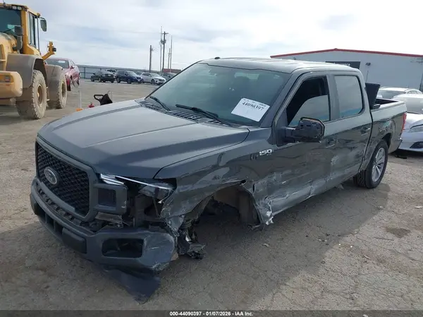 1FTEW1CP1JFC44693 2018 FORD F-150 - Image 2
