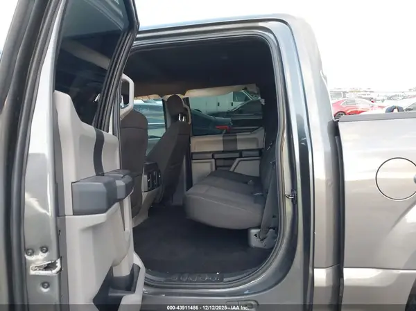 1FTEW1CP1JKC49268 2018 FORD F-150 - Image 8