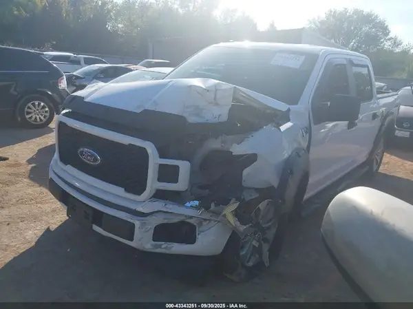 1FTEW1CP1JKF70923 2018 FORD F-150 - Image 2