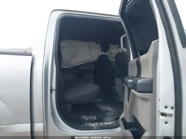 1FTEW1CP1KKD28246 2019 FORD F-150 - Image 8