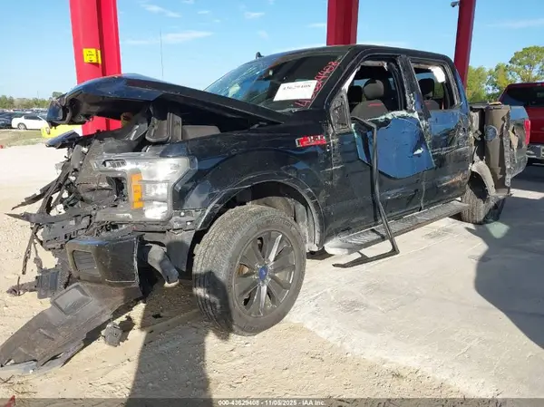 1FTEW1CPXJFB09003 2018 FORD F-150 - Image 2