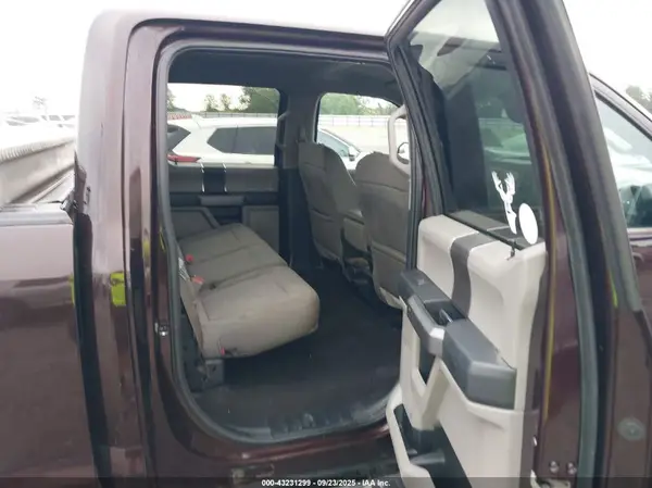 1FTEW1E46KKC53000 2019 FORD F-150 - Image 8
