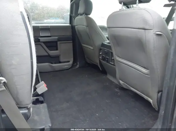 1FTEW1E50JFC08165 2018 FORD F-150 - Image 8
