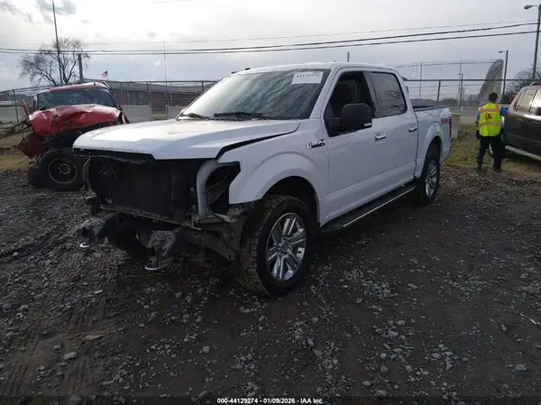1FTEW1E50JFC10465 2018 FORD F-150 - Image 2