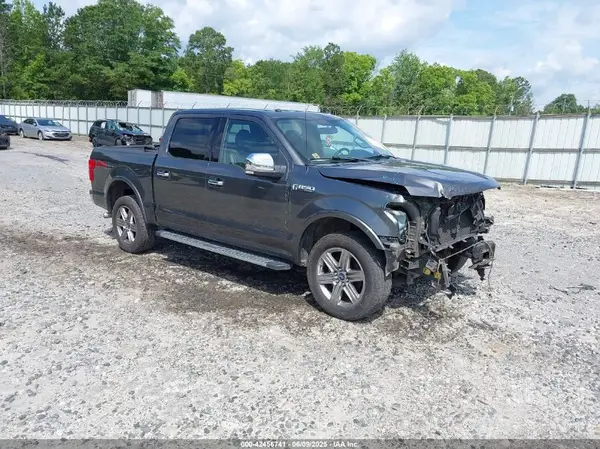 1FTEW1E50JFD58356 2018 FORD F-150 - Image 1