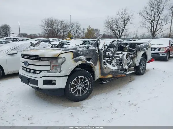 1FTEW1E52JFE69880 2018 FORD F-150 - Image 2