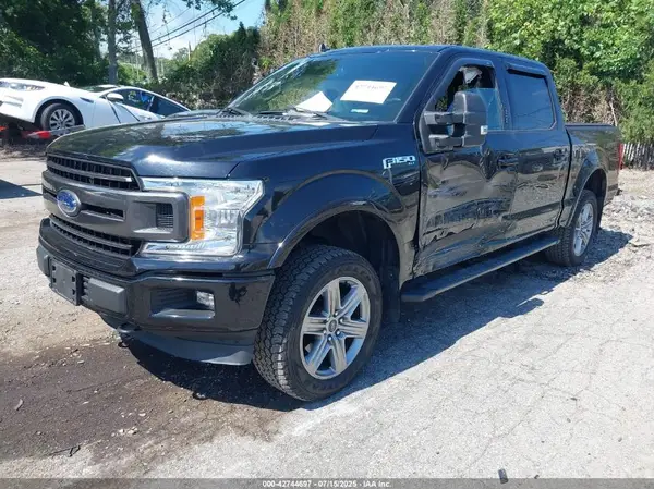 1FTEW1E52KFB55874 2019 FORD F-150 - Image 2
