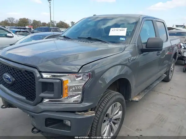 1FTEW1E54JFD33721 2018 FORD F-150 - Image 2